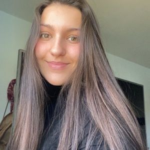 Meet your Posher, Maria